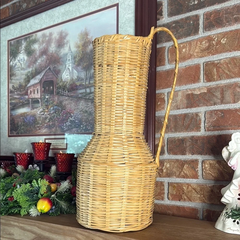 Vintage 1980’s Wicker, Hand woven bamboo Rattan vase with handle